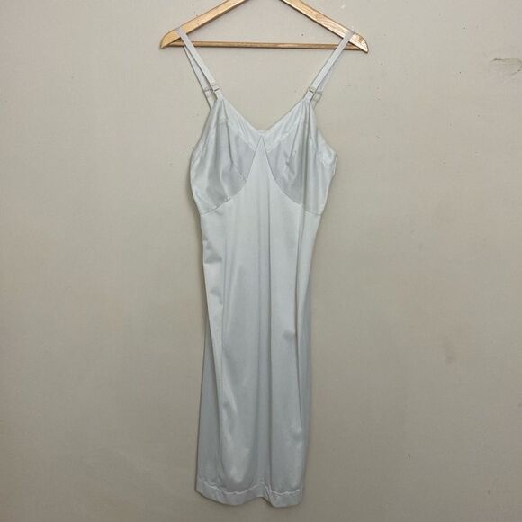 Sears Vintage Ivory Nylon Sweetheart Neck Adjustable Strap Slip size 34 Retro - Picture 1 of 12